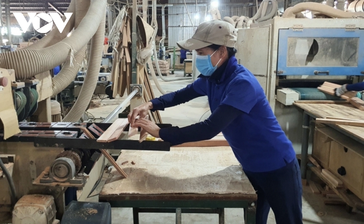 E-commerce reshapes Vietnam’s wood export model
